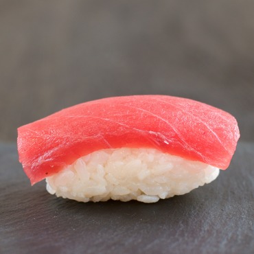 Maguro nigiri